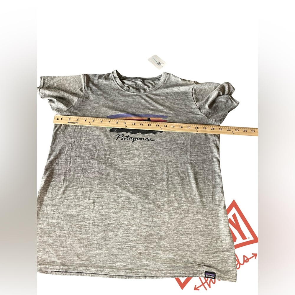 Patagonia Gray Capilene Cool Daily Shirt - Picture 5 of 5